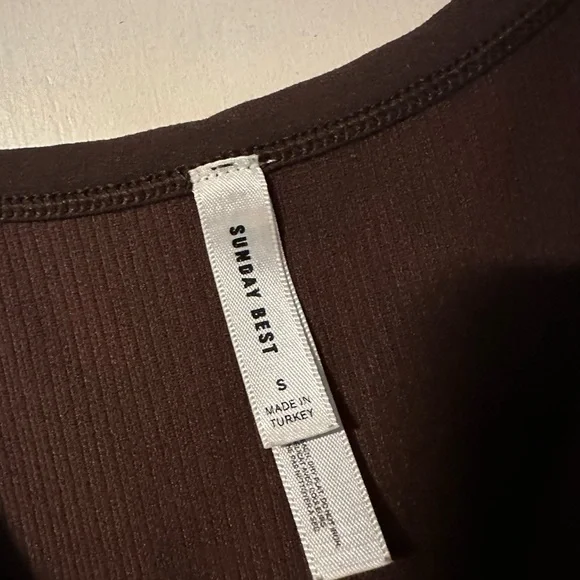 Sunday Best Ribbed Tank Top - Picture 2 of 3